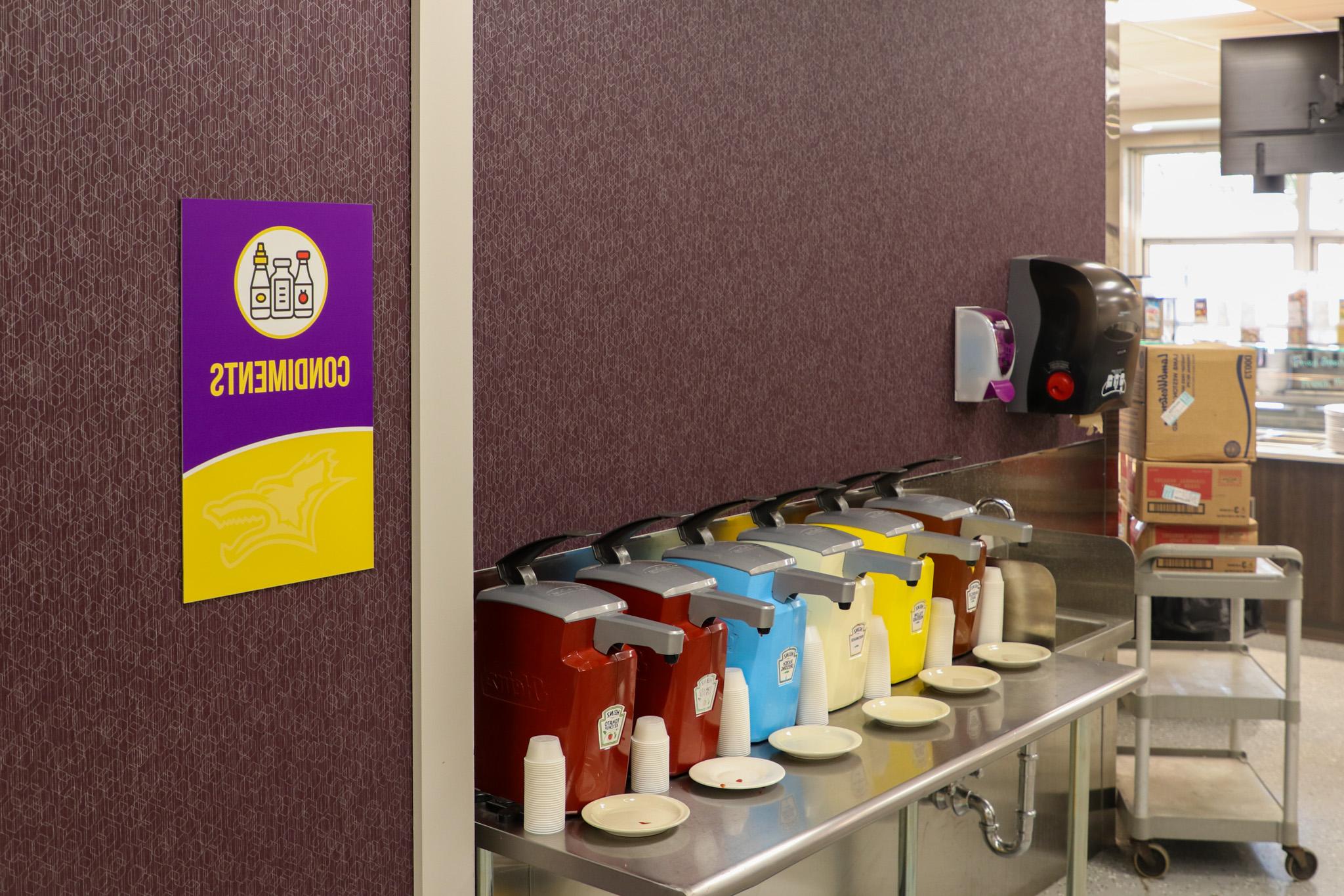 Condiments sign - Bieber Dining Hall